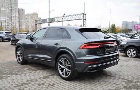 Audi Q8 2021 - фото 7