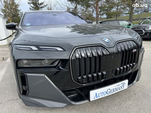 BMW i7 2024 - фото 2
