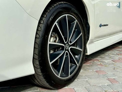 Nissan Leaf 2019 - фото 13