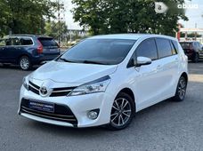 Продажа б/у Toyota Verso в Днепре - купить на Автобазаре