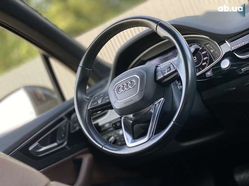 Audi Q7 2017 - фото 28