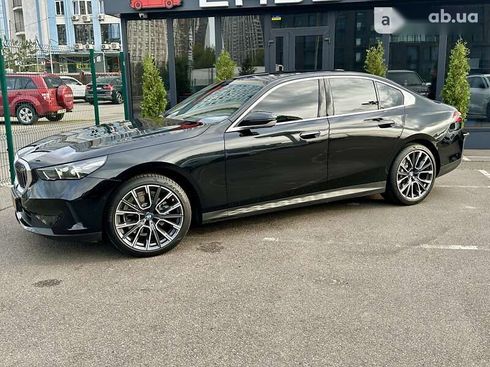 BMW 5 серия 2023 - фото 10