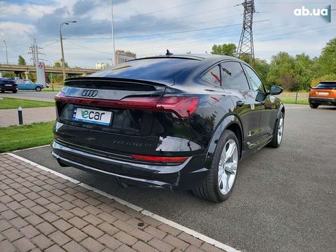 Audi E-Tron 2022 - фото 11