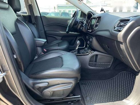 Jeep Compass 2018 - фото 26
