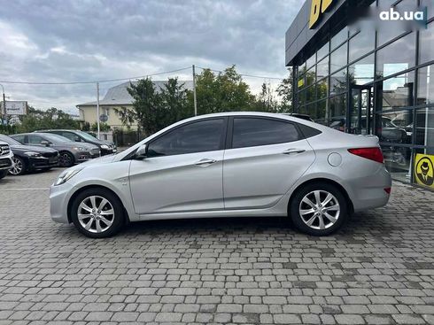 Hyundai Accent 2011 - фото 4