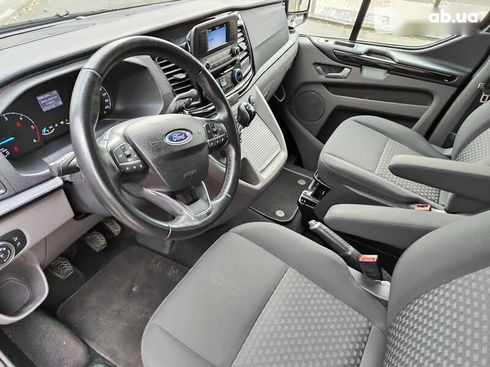 Ford Tourneo Custom 2019 - фото 26