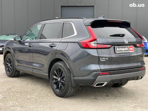 Honda CR-V 2023 серый - фото 4
