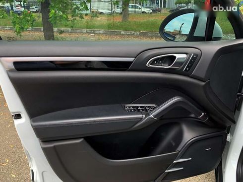 Porsche Cayenne 2014 - фото 29