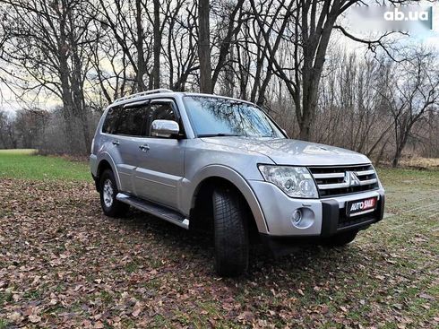 Mitsubishi Pajero Wagon 2008 - фото 28