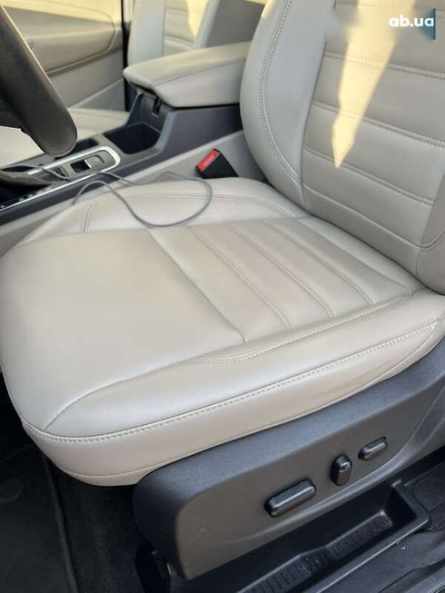 Ford Escape 2018 - фото 25