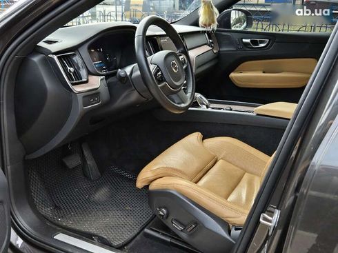 Volvo XC60 2023 - фото 8