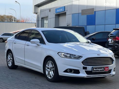 Ford Fusion 2015 белый - фото 5