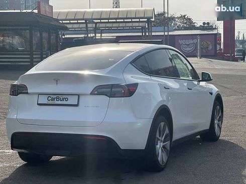 Tesla Model Y 2022 - фото 11