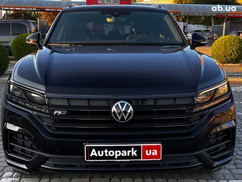 Volkswagen Touareg 2021 черный - фото 2