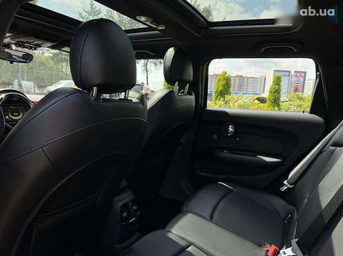 MINI Clubman 2016 - фото 11