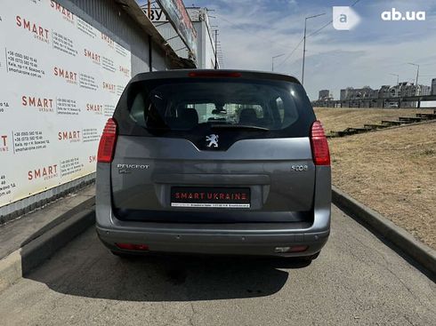 Peugeot 5008 2011 - фото 23