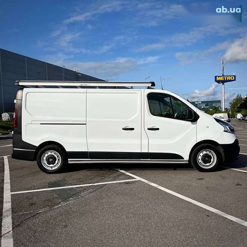 Renault Trafic 2021 - фото 2