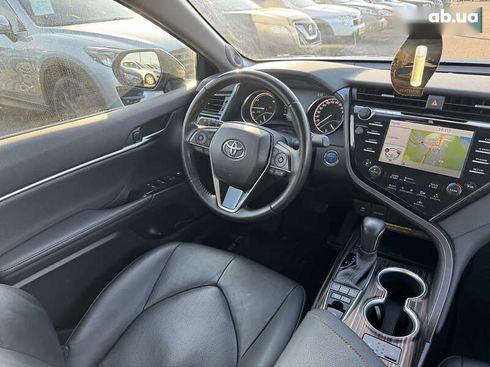 Toyota Camry 2019 - фото 29