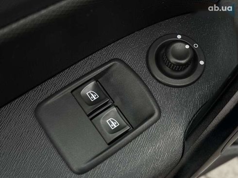Renault Kangoo 2018 - фото 26