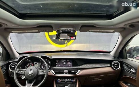 Alfa Romeo Stelvio 2021 - фото 15