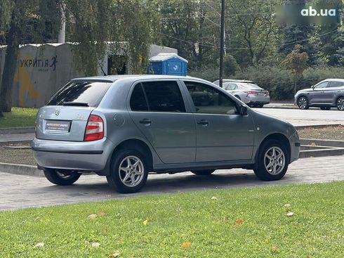 Skoda Fabia 2005 - фото 13