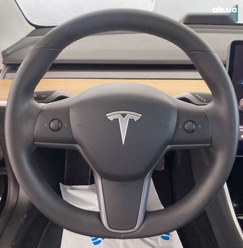 Tesla Model 3 2020 - фото 13