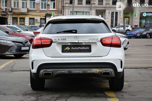 Mercedes-Benz GLA-Класс 2018 - фото 17