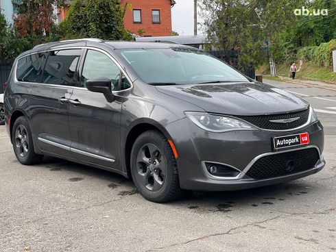 Chrysler Pacifica 2017 серый - фото 6