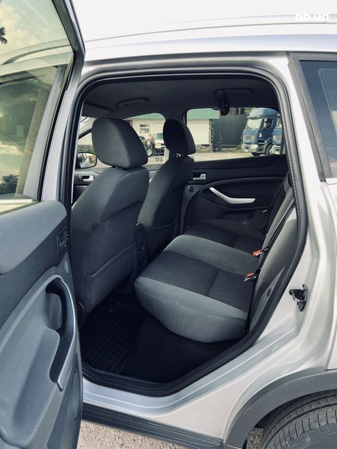 Ford Kuga 2011 серебристый - фото 8