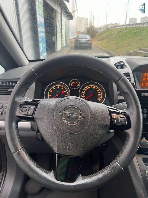 Opel Zafira 2012 - фото 24