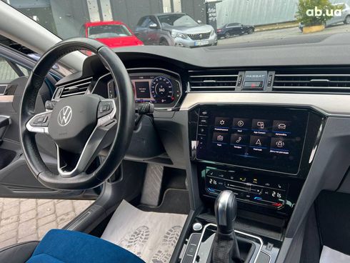 Volkswagen passat b8 2020 синий - фото 38