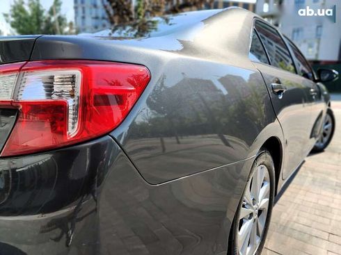 Toyota Camry 2012 - фото 19