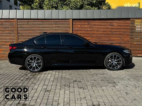 BMW 5 серия 2022 - фото 8