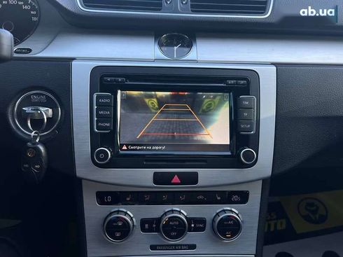 Volkswagen Passat 2015 - фото 18