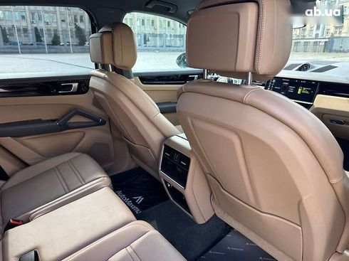 Porsche Cayenne 2020 - фото 30