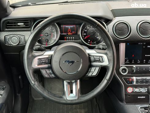 Ford Mustang 2022 черный - фото 25