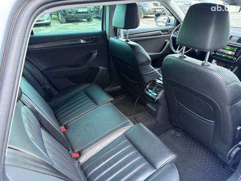 Skoda Superb 2019 серый - фото 40