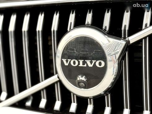 Volvo XC60 2021 - фото 3
