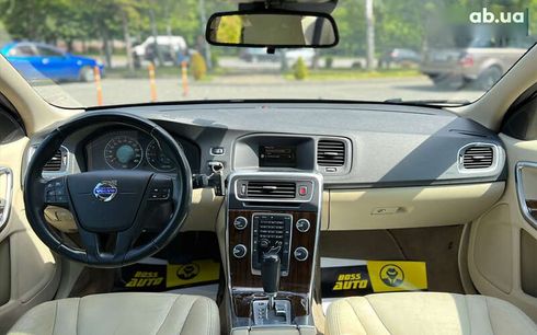 Volvo S60 2011 - фото 14