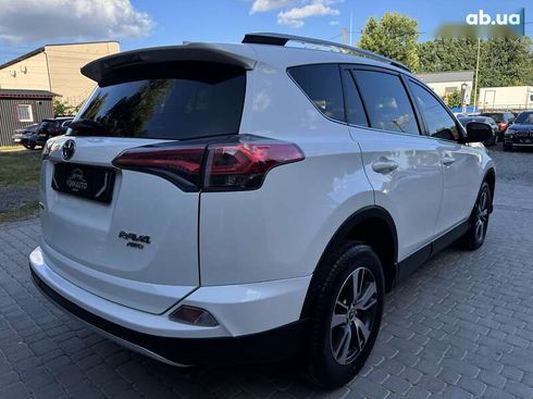 Toyota RAV4 2017 - фото 18