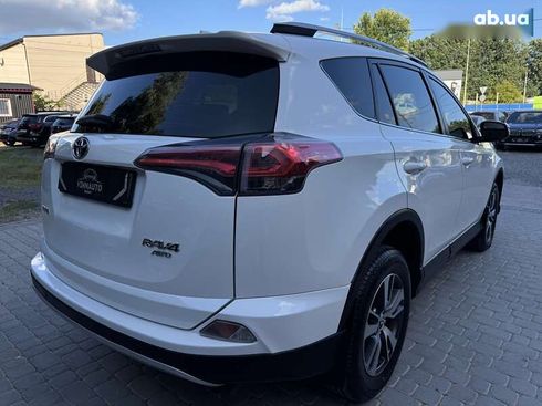 Toyota RAV4 2017 - фото 19