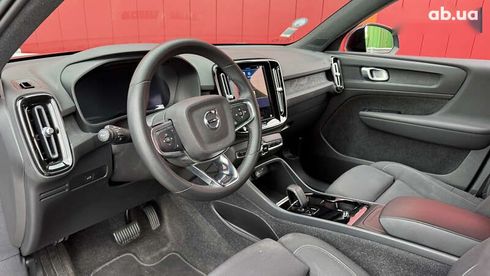 Volvo XC40 2022 - фото 23