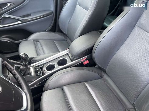 Opel Zafira 2012 - фото 26