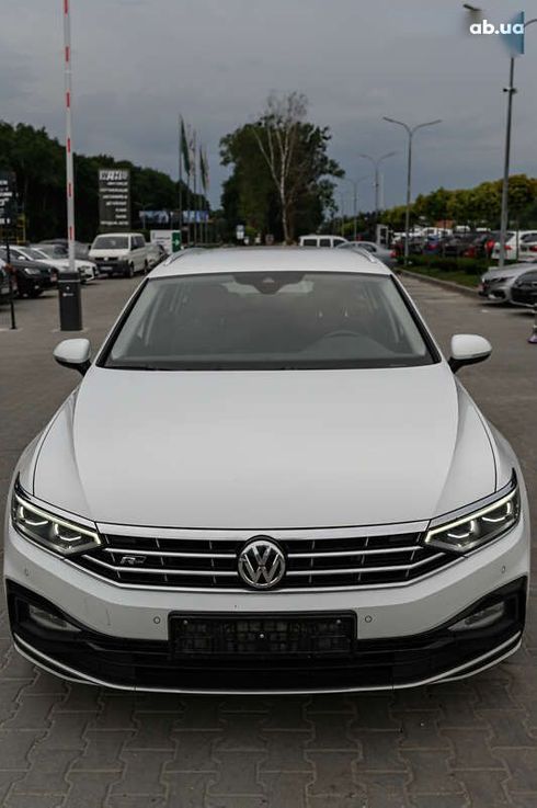 Volkswagen Passat 2020 - фото 14