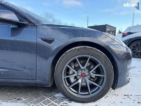 Tesla Model 3 2021 - фото 3