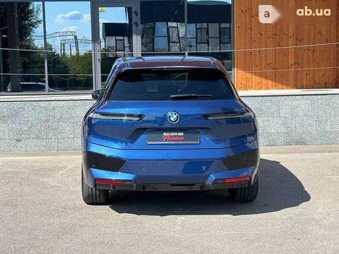 BMW iX 2022 - фото 7