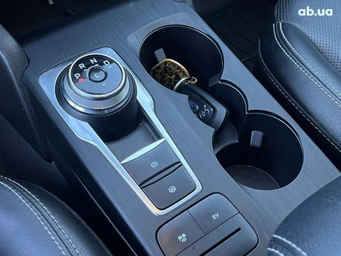 Ford Escape 2022 красный - фото 44