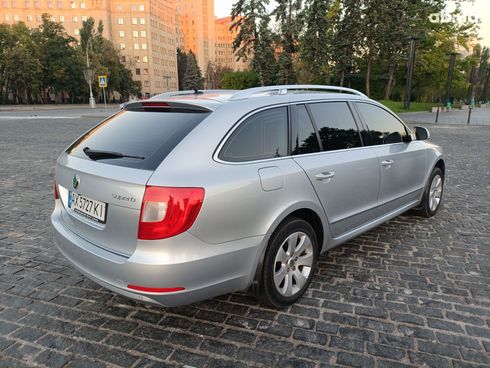 Skoda Superb 2010 серый - фото 6