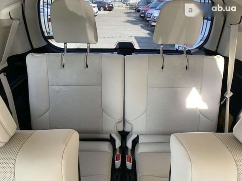 Lexus GX 2020 - фото 11