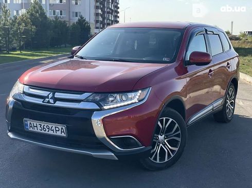 Mitsubishi Outlander 2017 - фото 3